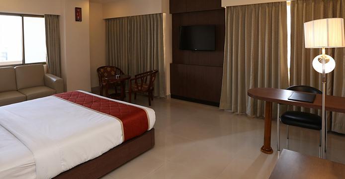 The Contour Hotel Guwahati Bagian luar foto