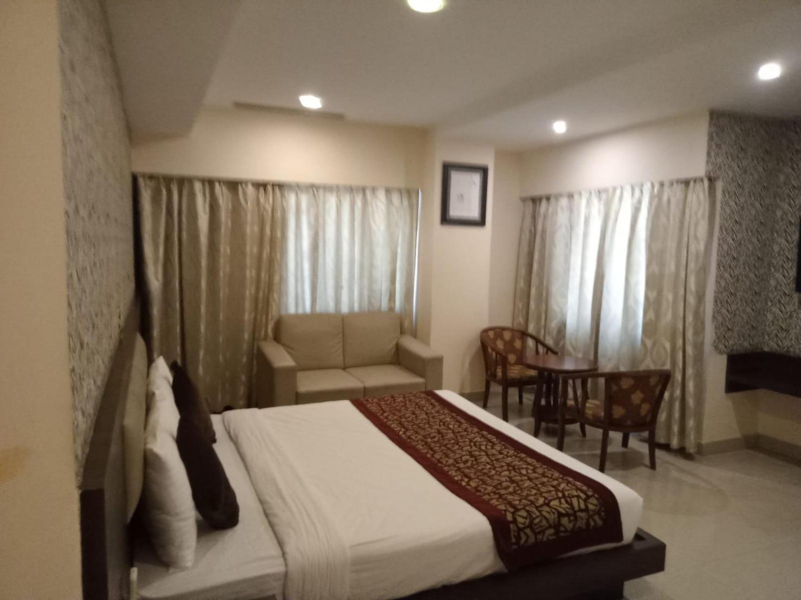 The Contour Hotel Guwahati Bagian luar foto